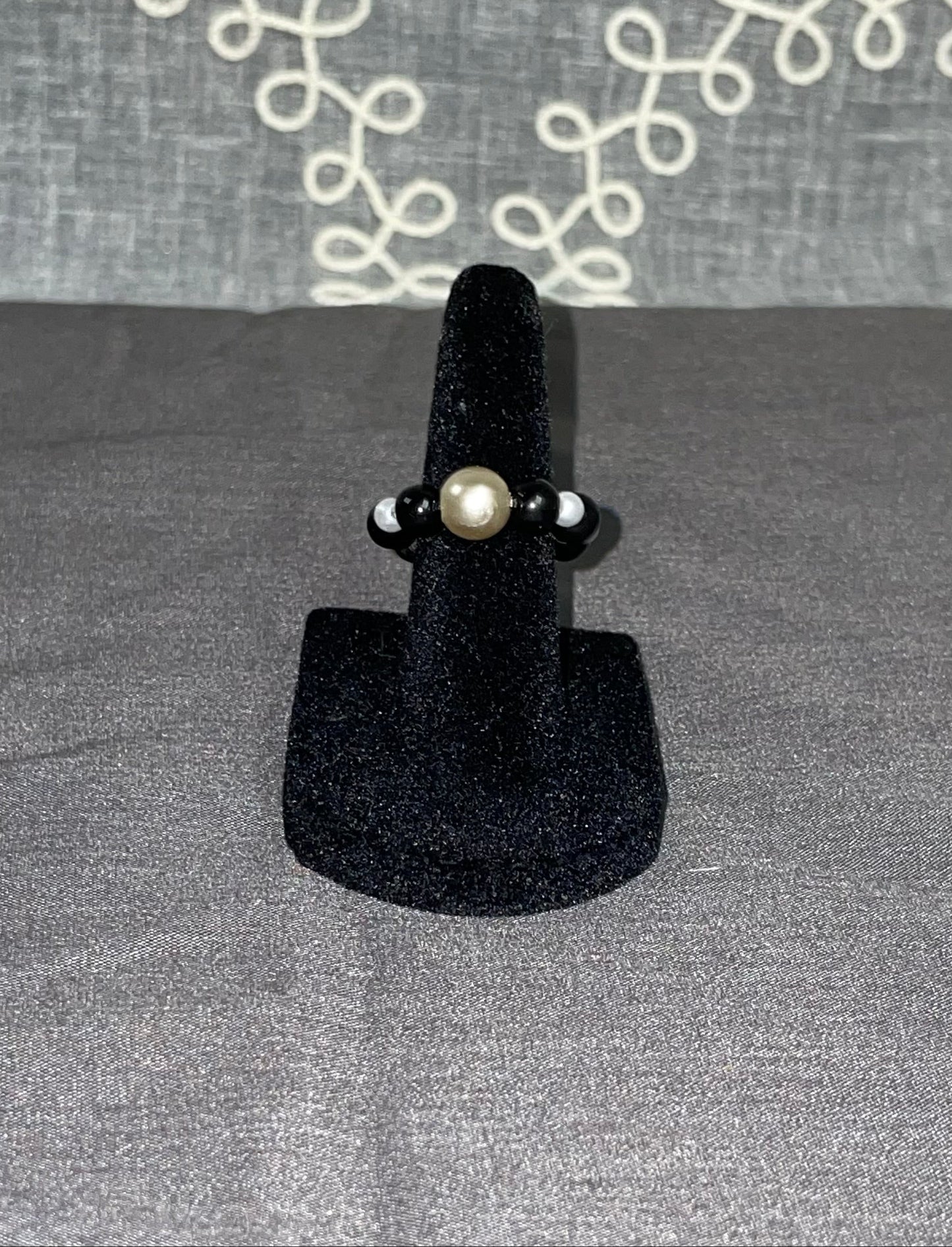 Velvet Night Pearl Ring