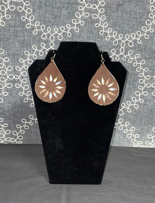 Rustic Daisy Teardrops