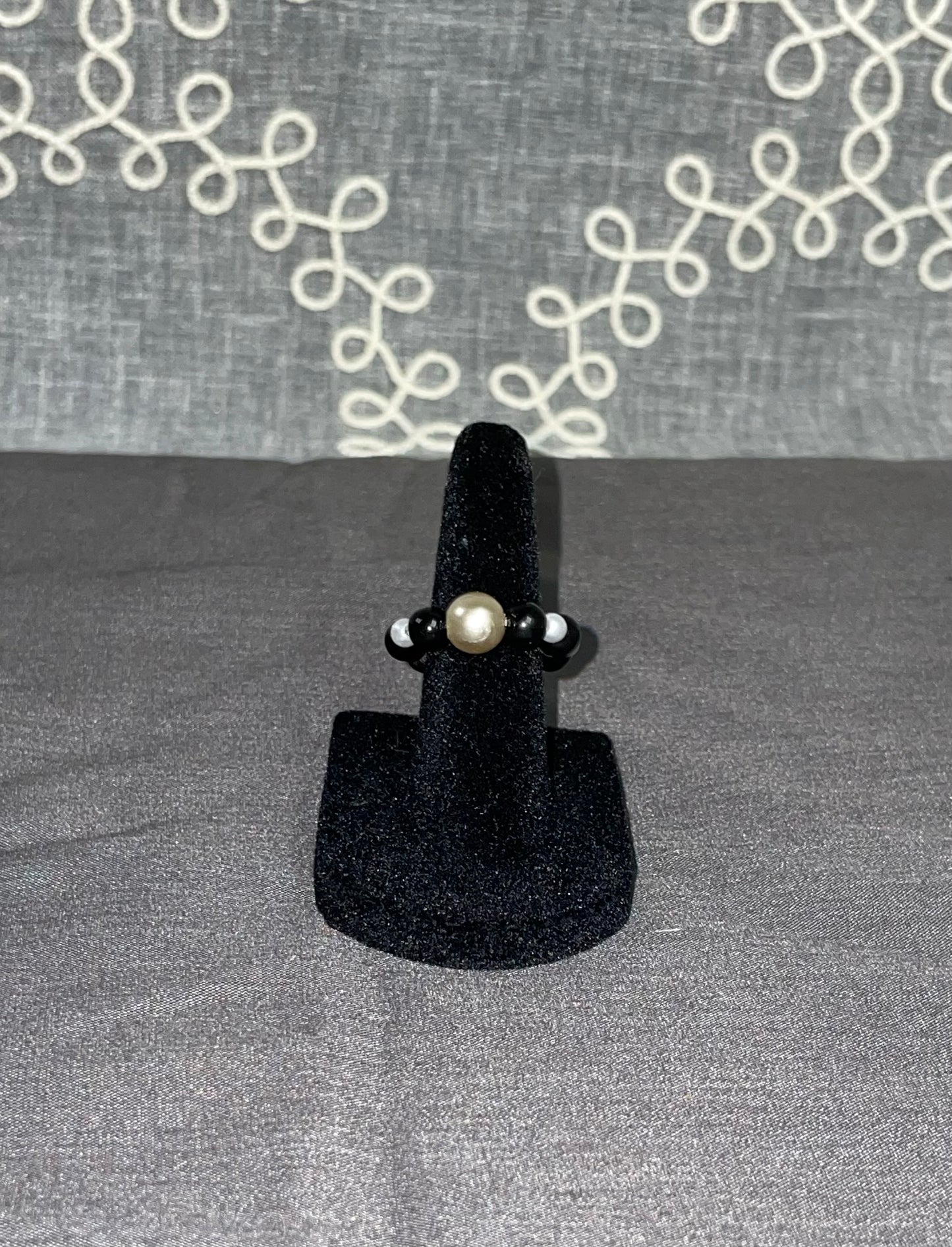 Velvet Night Pearl Ring