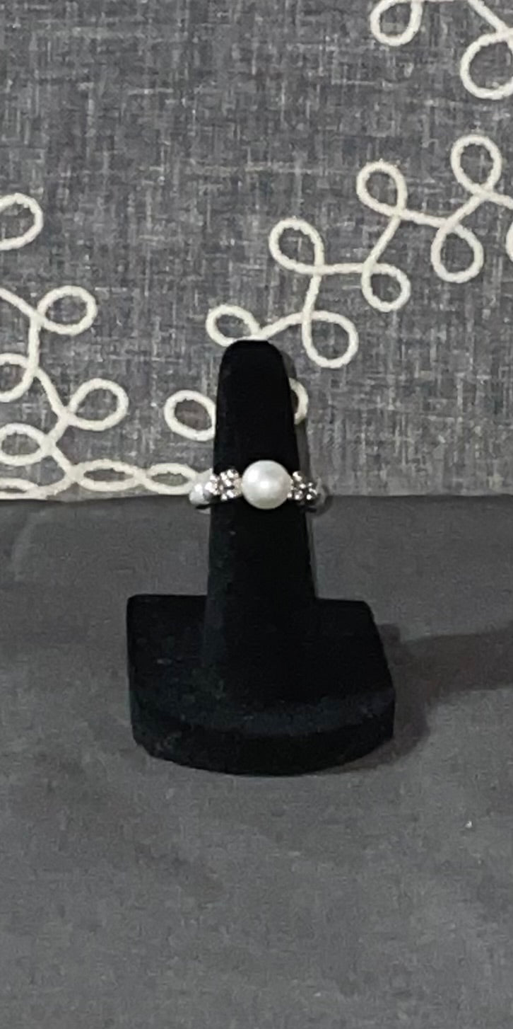 Pearl Grace Ring